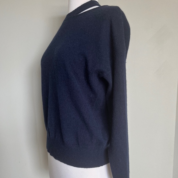 360 CASHMERE Rue Cutout Skull Print Navy Cashmere Cold Shoulder Pullover Sweater - Picture 9 of 13